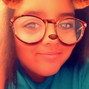 Meet your Posher, Adrianna